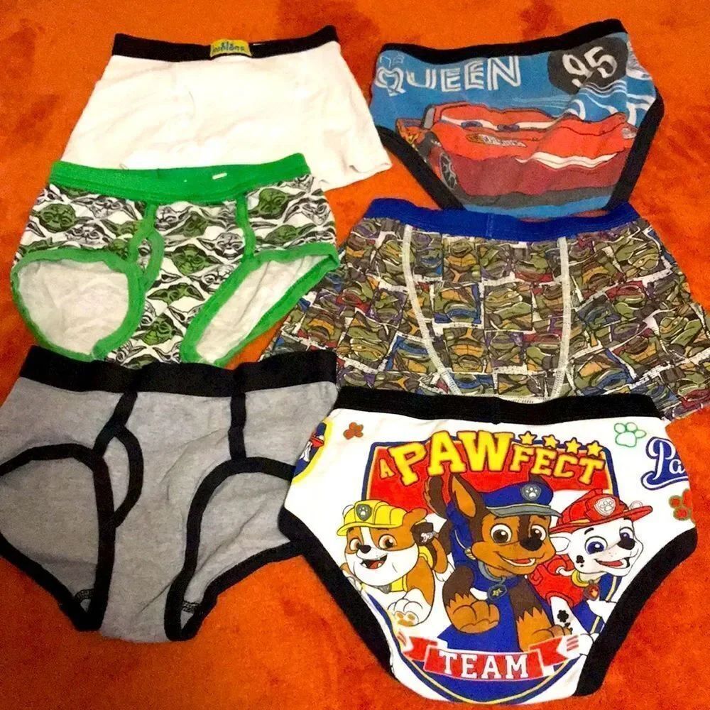 (Lot 6 Pc boxers size (6) and (4)